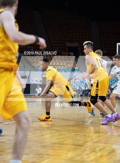 Thumbnail 2 in Longmont vs. Pueblo East (CHSAA 4A Final Four) photogallery.