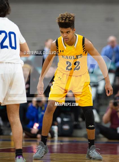 Thumbnail 1 in Longmont vs. Pueblo East (CHSAA 4A Final Four) photogallery.