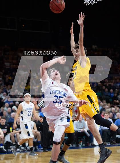 Thumbnail 2 in Longmont vs. Pueblo East (CHSAA 4A Final Four) photogallery.