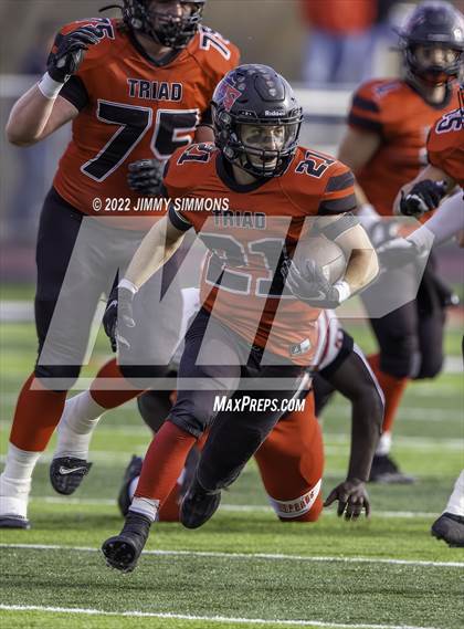 Thumbnail 3 in Triad @ Centralia (IHSA 5A First Round Playoffs) photogallery.