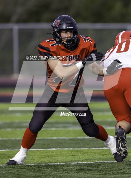 Thumbnail 2 in Triad @ Centralia (IHSA 5A First Round Playoffs) photogallery.