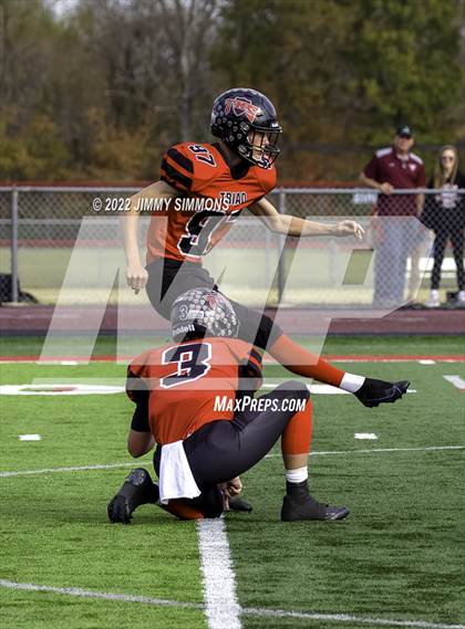 Thumbnail 3 in Triad @ Centralia (IHSA 5A First Round Playoffs) photogallery.