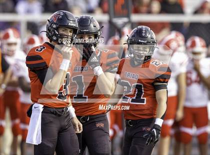 Thumbnail 2 in Triad @ Centralia (IHSA 5A First Round Playoffs) photogallery.
