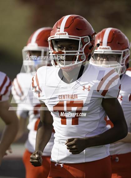 Thumbnail 3 in Triad @ Centralia (IHSA 5A First Round Playoffs) photogallery.