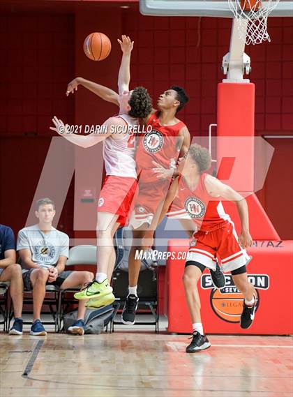 Thumbnail 1 in Harvard-Westlake vs  Campolindo (Section 7 Arizona Tournament) photogallery.