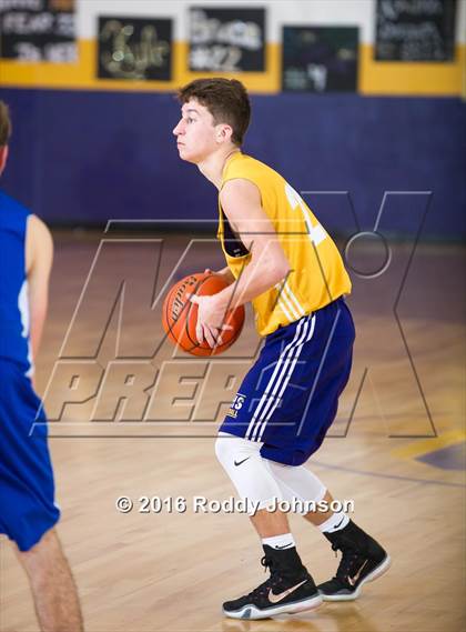 Thumbnail 3 in South Beauregard vs Bell City photogallery.