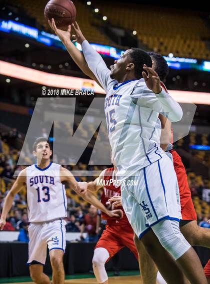 Thumbnail 3 in Waltham vs Newton South (TD Garden Good Sports Invitational) photogallery.