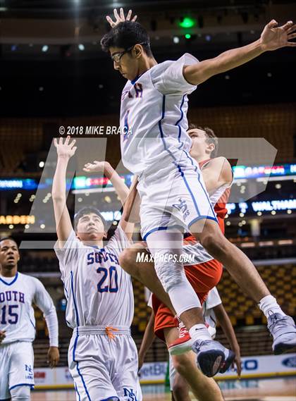 Thumbnail 2 in Waltham vs Newton South (TD Garden Good Sports Invitational) photogallery.