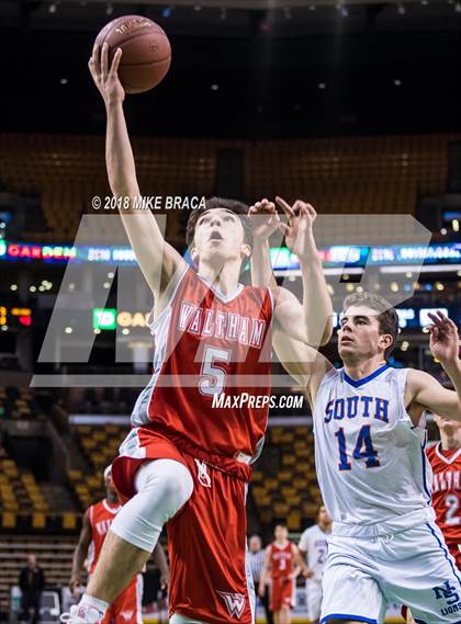 Thumbnail 3 in Waltham vs Newton South (TD Garden Good Sports Invitational) photogallery.
