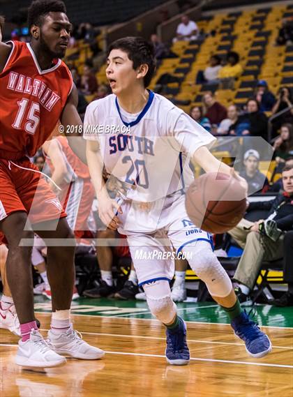 Thumbnail 1 in Waltham vs Newton South (TD Garden Good Sports Invitational) photogallery.