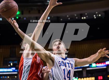Thumbnail 2 in Waltham vs Newton South (TD Garden Good Sports Invitational) photogallery.