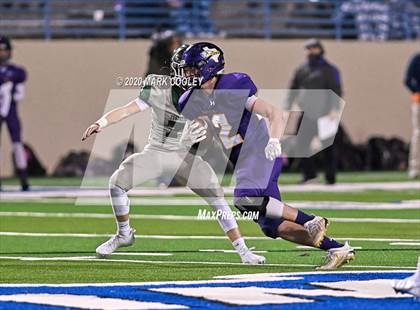 Thumbnail 3 in Buffalo vs. Franklin (UIL 3A D2 Quarterfinal Playoff) photogallery.