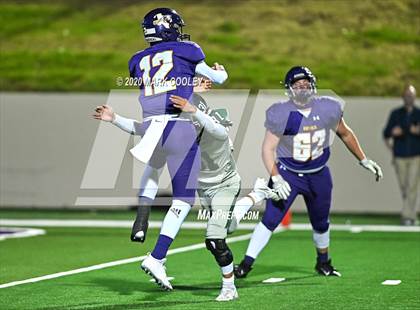 Thumbnail 1 in Buffalo vs. Franklin (UIL 3A D2 Quarterfinal Playoff) photogallery.