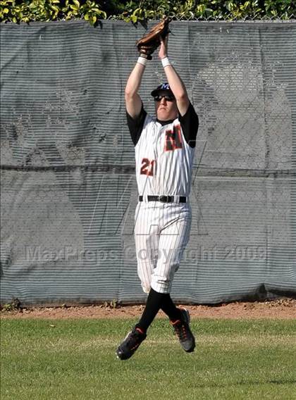 Thumbnail 2 in Mamaroneck vs. Spanish Fork (Anderson Bat National Classic) photogallery.