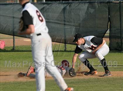 Thumbnail 1 in Mamaroneck vs. Spanish Fork (Anderson Bat National Classic) photogallery.