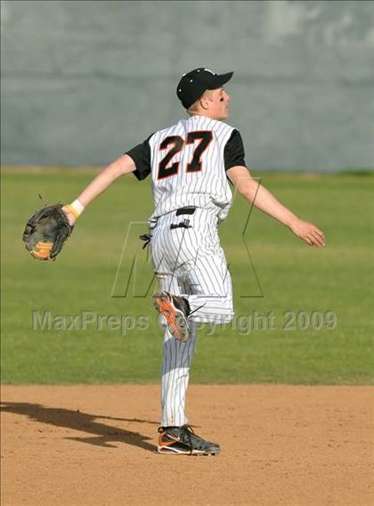 Thumbnail 1 in Mamaroneck vs. Spanish Fork (Anderson Bat National Classic) photogallery.