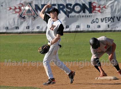 Thumbnail 1 in Mamaroneck vs. Spanish Fork (Anderson Bat National Classic) photogallery.