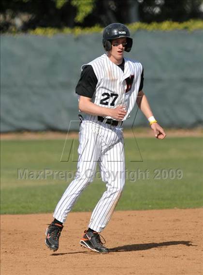 Thumbnail 1 in Mamaroneck vs. Spanish Fork (Anderson Bat National Classic) photogallery.