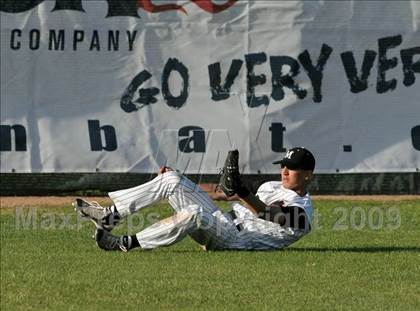Thumbnail 3 in Mamaroneck vs. Spanish Fork (Anderson Bat National Classic) photogallery.