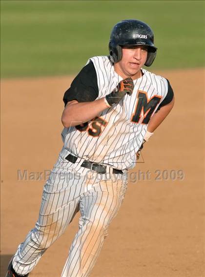 Thumbnail 1 in Mamaroneck vs. Spanish Fork (Anderson Bat National Classic) photogallery.