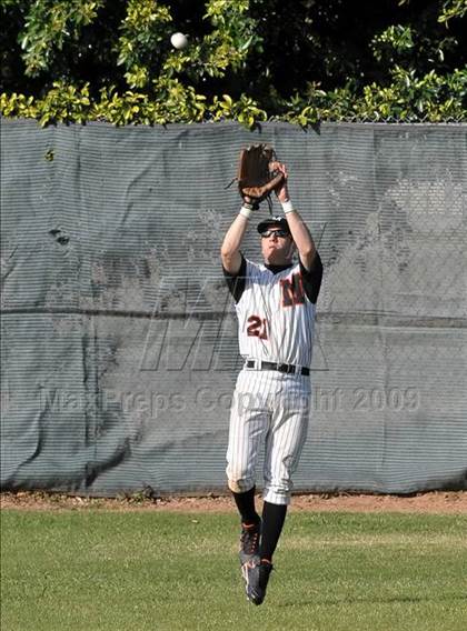 Thumbnail 1 in Mamaroneck vs. Spanish Fork (Anderson Bat National Classic) photogallery.