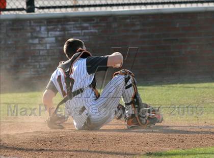 Thumbnail 3 in Mamaroneck vs. Spanish Fork (Anderson Bat National Classic) photogallery.