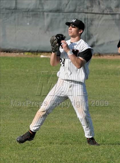 Thumbnail 2 in Mamaroneck vs. Spanish Fork (Anderson Bat National Classic) photogallery.