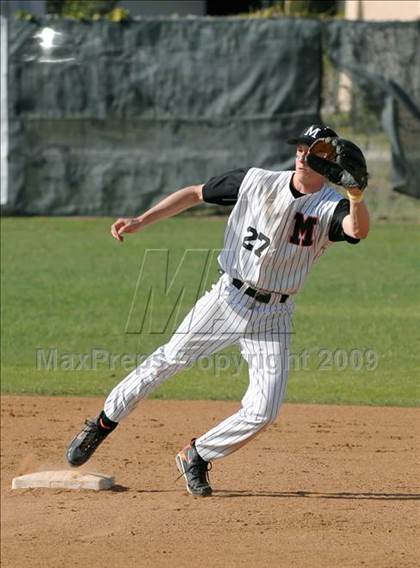 Thumbnail 2 in Mamaroneck vs. Spanish Fork (Anderson Bat National Classic) photogallery.