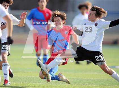 Thumbnail 3 in Del Valle vs. Round Rock (Georgetown Governor's Cup) photogallery.