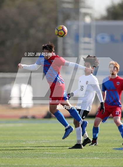 Thumbnail 2 in Del Valle vs. Round Rock (Georgetown Governor's Cup) photogallery.