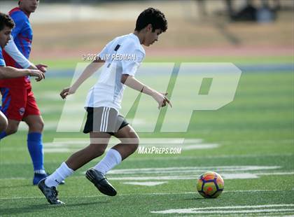 Thumbnail 1 in Del Valle vs. Round Rock (Georgetown Governor's Cup) photogallery.