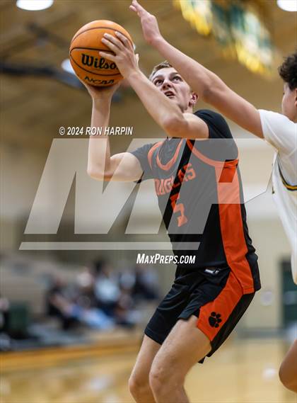 Thumbnail 2 in Douglas @ Bishop Manogue photogallery.