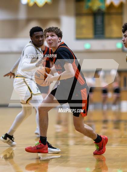 Thumbnail 2 in Douglas @ Bishop Manogue photogallery.