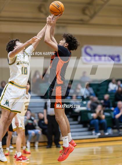 Thumbnail 3 in Douglas @ Bishop Manogue photogallery.