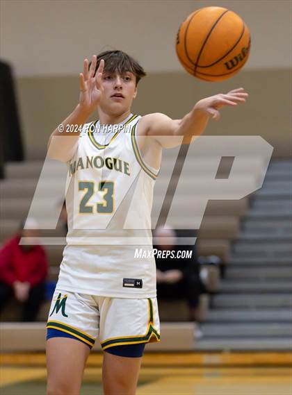 Thumbnail 1 in Douglas @ Bishop Manogue photogallery.