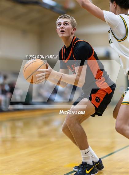 Thumbnail 1 in Douglas @ Bishop Manogue photogallery.