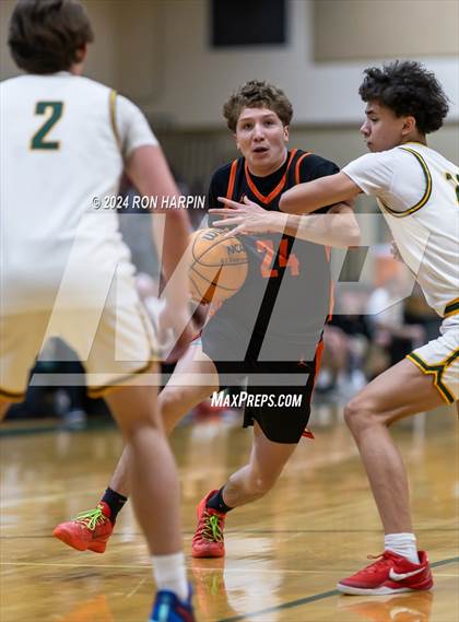 Thumbnail 2 in Douglas @ Bishop Manogue photogallery.