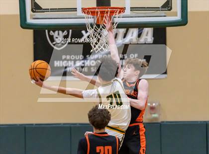 Thumbnail 1 in Douglas @ Bishop Manogue photogallery.