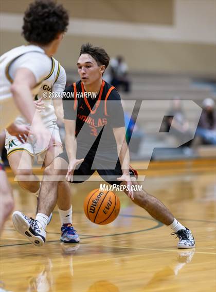 Thumbnail 2 in Douglas @ Bishop Manogue photogallery.