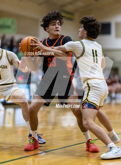 Thumbnail 1 in Douglas @ Bishop Manogue photogallery.