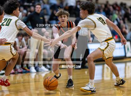 Thumbnail 2 in Douglas @ Bishop Manogue photogallery.