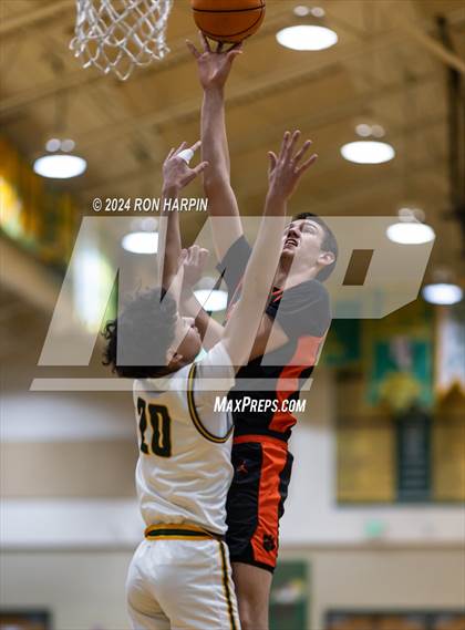 Thumbnail 3 in Douglas @ Bishop Manogue photogallery.