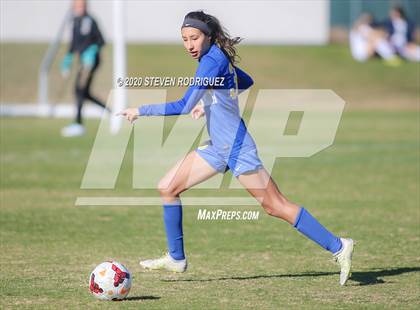 Thumbnail 3 in Lincoln vs. Hilmar photogallery.