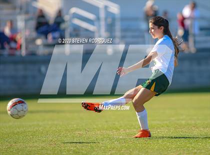 Thumbnail 1 in Lincoln vs. Hilmar photogallery.