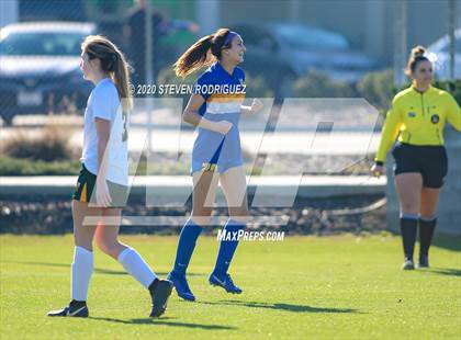 Thumbnail 1 in Lincoln vs. Hilmar photogallery.
