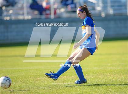 Thumbnail 2 in Lincoln vs. Hilmar photogallery.