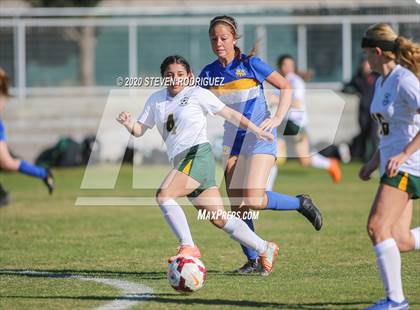 Thumbnail 1 in Lincoln vs. Hilmar photogallery.