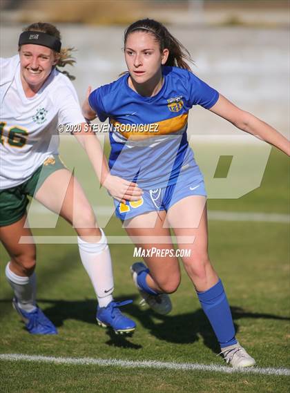 Thumbnail 3 in Lincoln vs. Hilmar photogallery.