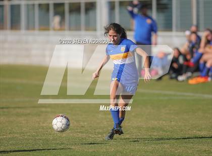 Thumbnail 2 in Lincoln vs. Hilmar photogallery.