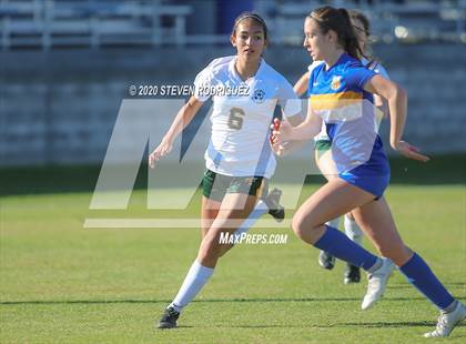 Thumbnail 2 in Lincoln vs. Hilmar photogallery.